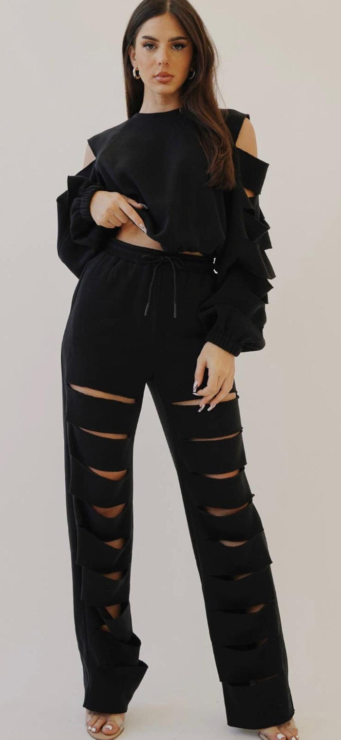 Medium / Black