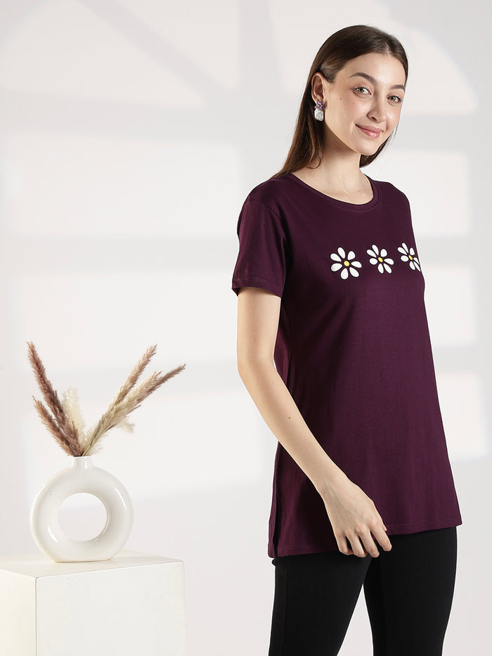 Cotton branded plus size long t shirt for women in wine