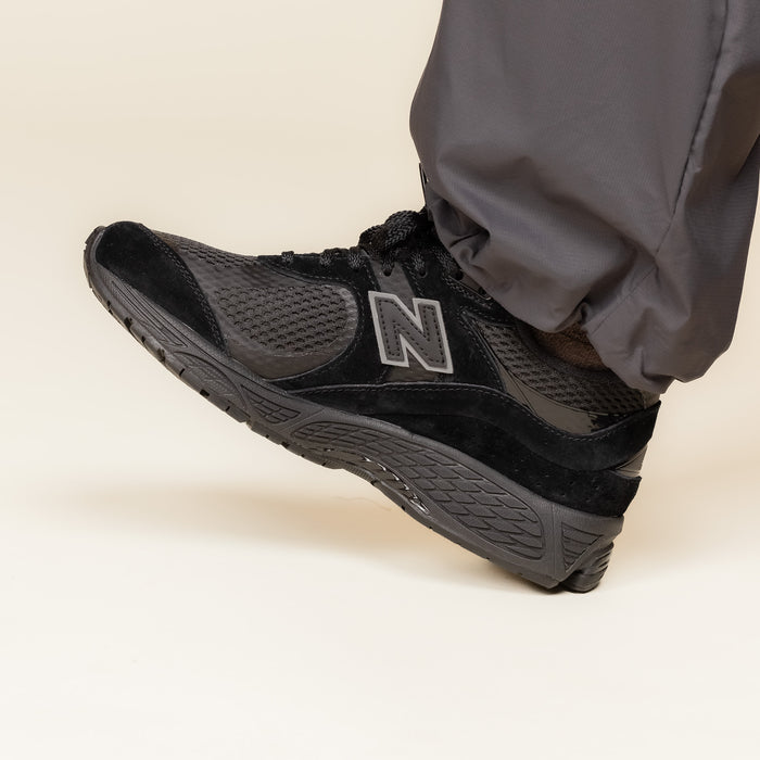 New Balance - 2002W - Black, Black Metallic M2002WB