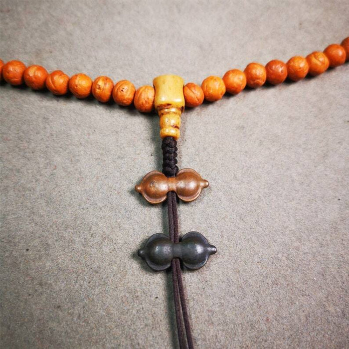 Amulet,Vajra Pendant for Mala,Bag Hanging,Prayer Bead,0.87" - Tibetan Buddhist mala beads, close-up detail