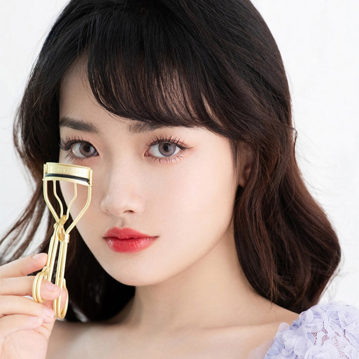 BEAUTYJUNKO Golden Sunburst Eyelash Curler - myernk