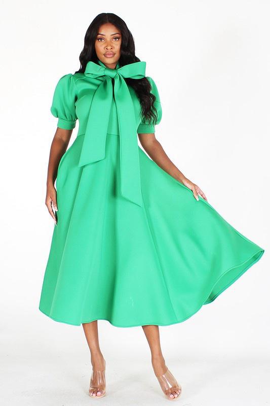 Medium / Green