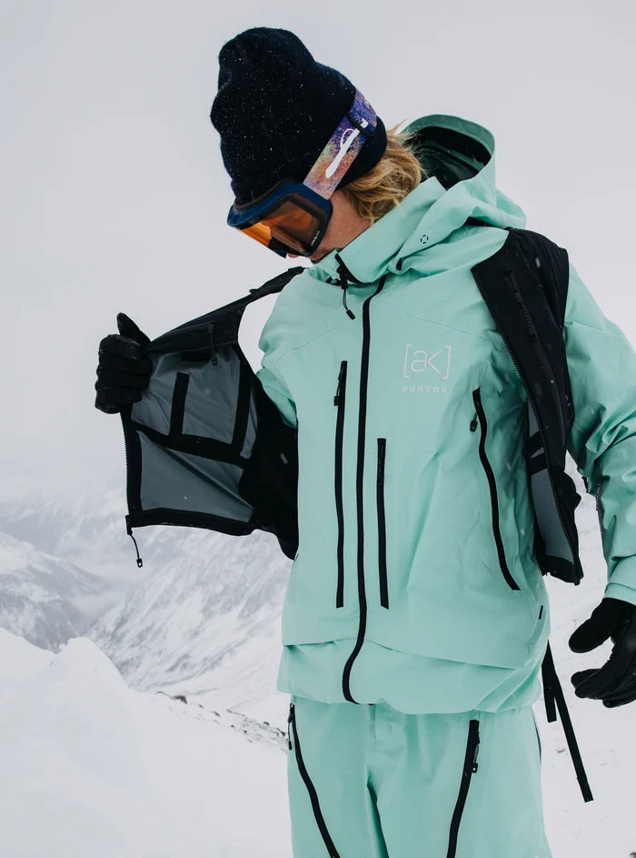 Product image of Burton [ak] Dispatcher 13L Vest Pack[Variant:True Black]
