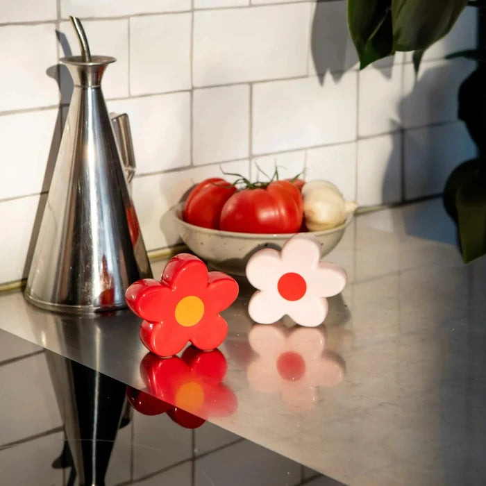 Daisy Salt & Pepper Shaker