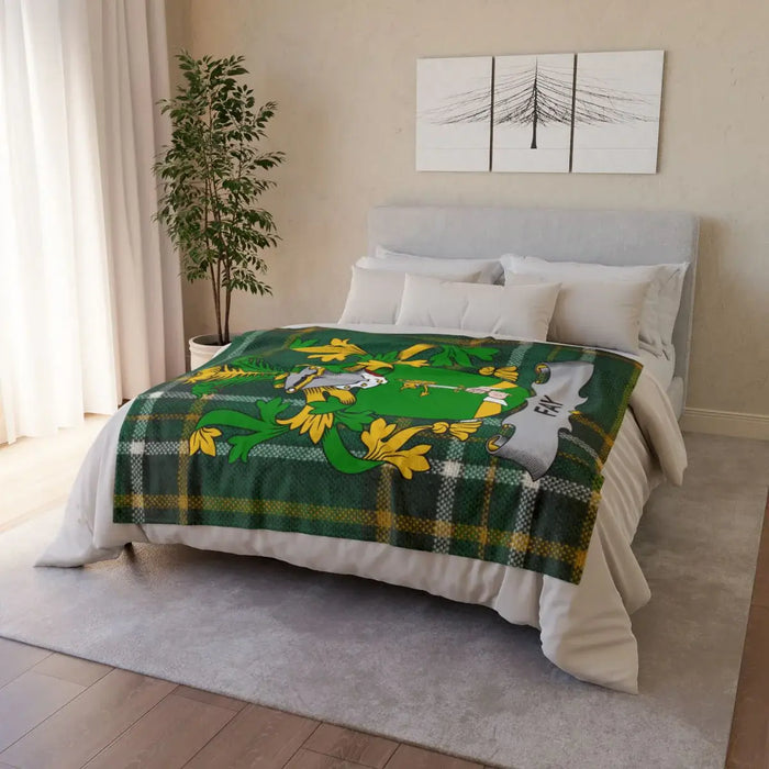 Green Floral Crest Design Bedspread Blanket