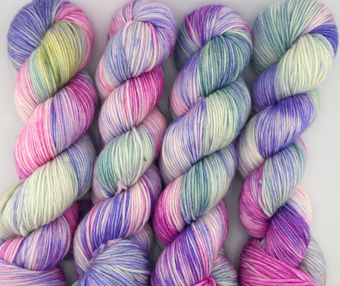 Fingering/Sock Weight by Yarnette