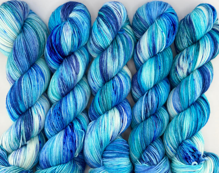 Fingering/Sock Weight by Yarnette