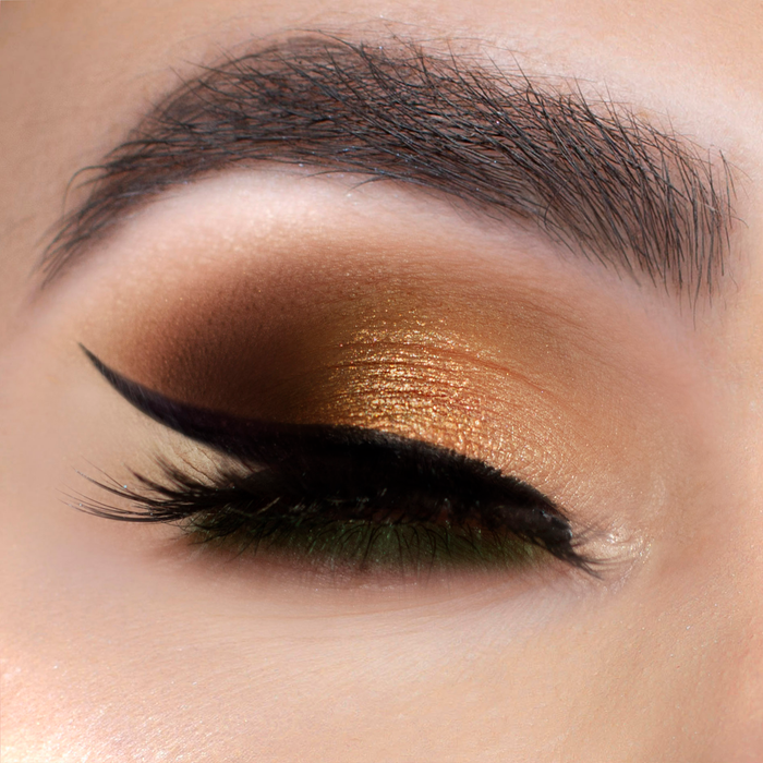 Flirty Goddess gold and bronze eyeshadow look close-up