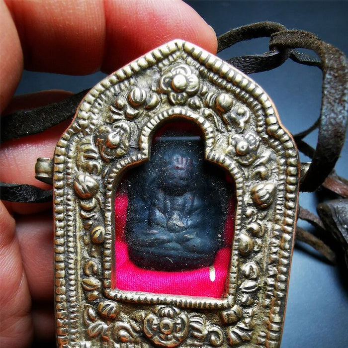 Gau Ghau Shrine of Amitayus, Amitabha,Amulet 2.36" - Tibetan Buddhist amulet, view 7