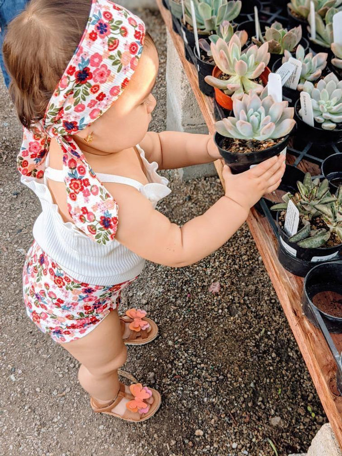 Groovy Dainty Floral on White Rib Bummies and/or Headbands