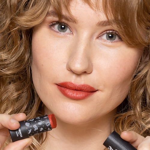 Hibicus Lipstick Closeup