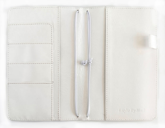 Layle By Mail | Black & Cream Scallop Traveler's Notebook