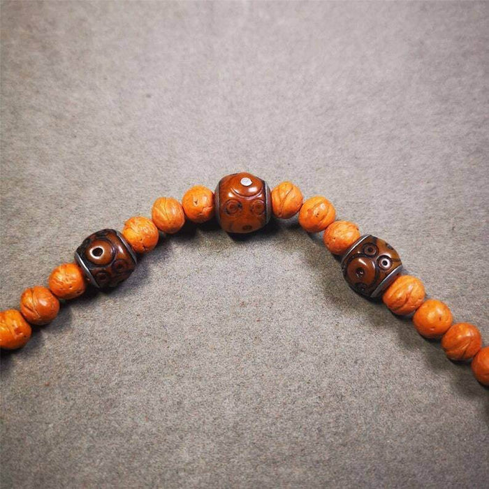 Mala Spacer Bead,Dice Marker Beads - Tibetan Buddhist mala beads, front view