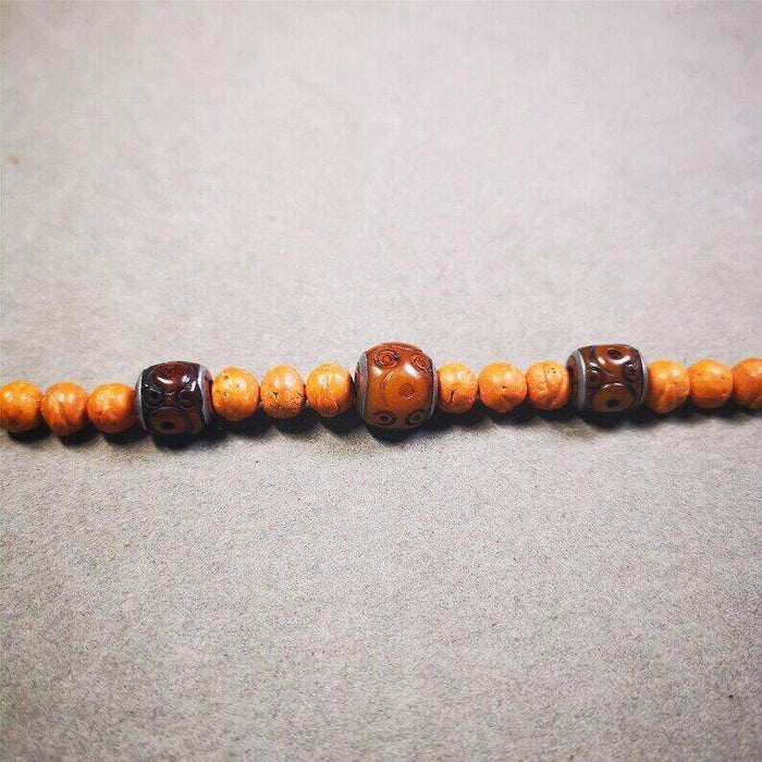 Mala Spacer Bead,Dice Marker Beads - Tibetan Buddhist mala beads, detailed view