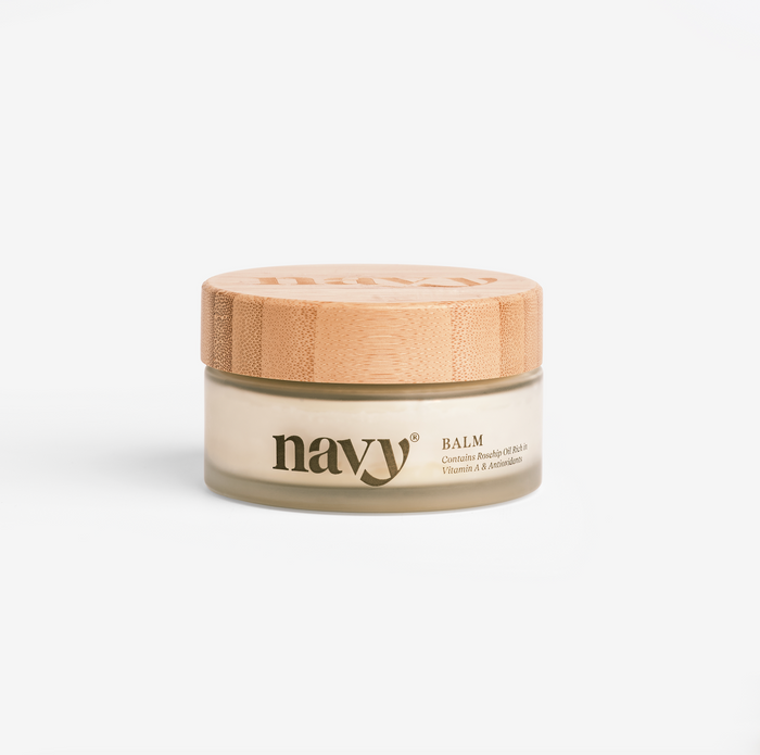 Glass jar wooden lid with Nay logo. Balm for hydration