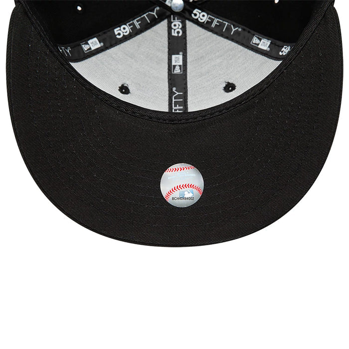 This is a Boston Red Sox MLB Black on Black 59FIFTY Fitted Cap 2