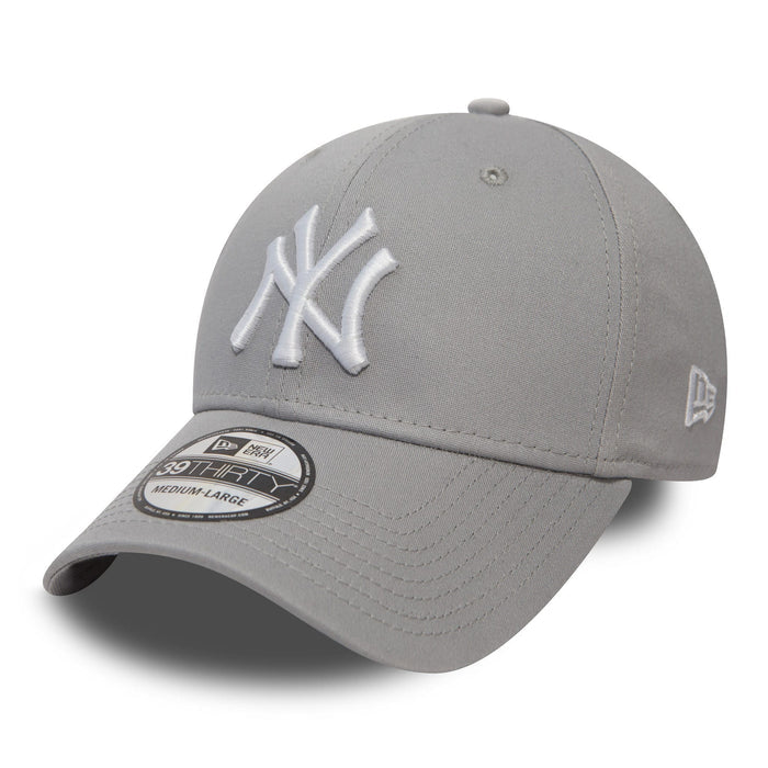 This is a New York Yankees Essential Grey 39THIRTY Cap 1