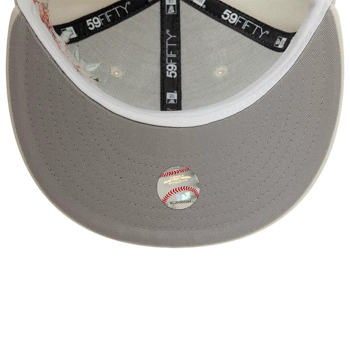 Pictured is this New York Yankees MLB Floral Light Beige 59FIFTY Fitted Cap 5