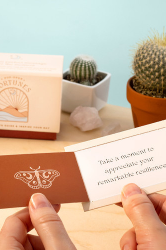 Pop-Open Fortunes
Little Cards to Guide and Inspire Your Day