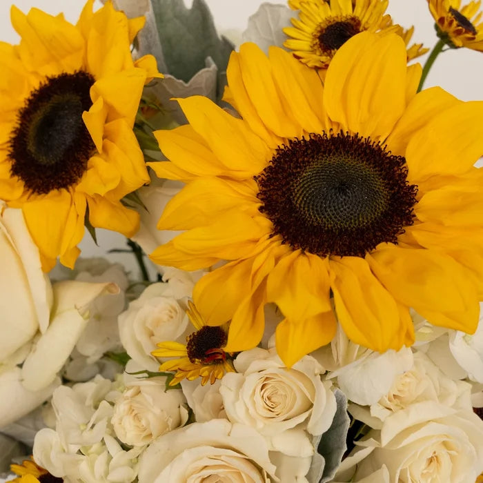 Rays Of Sunshine Sunflower Bouquet Apron - Image