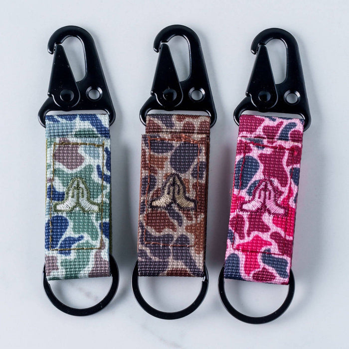 Tap To Pray® Tactical Carabiner Keychain: Moss Camo