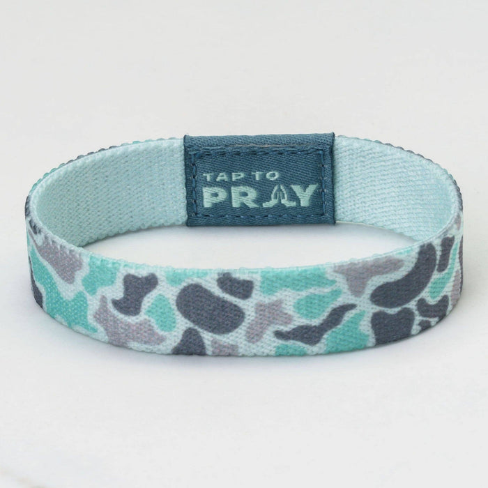 Tap To Pray® Wristband – River Rock Camo - Mint: Medium