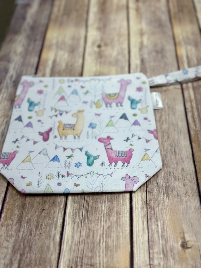 The Woolly Tangle Project bags