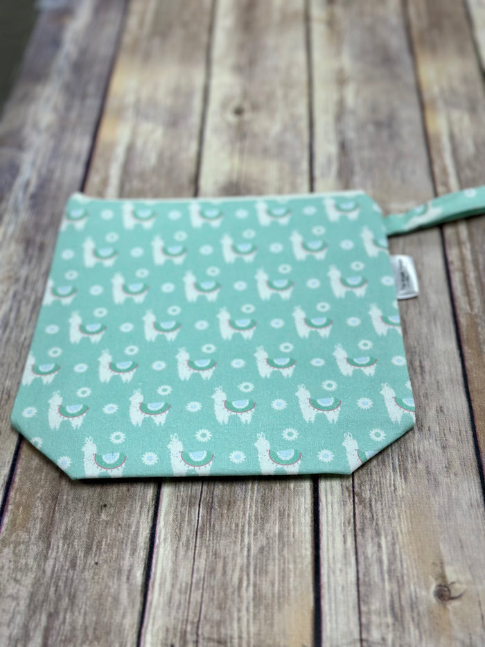 The Woolly Tangle Project bags