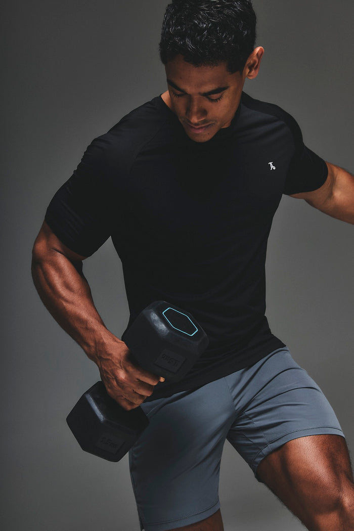 Training Top in Black - TAILORED ATHLETE - USA