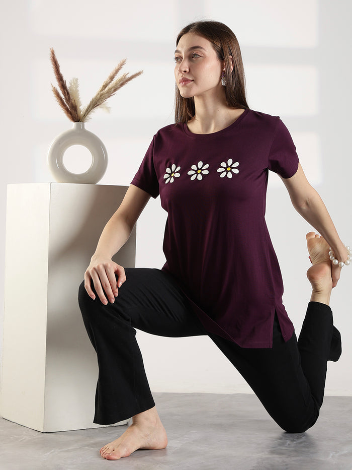 Cotton branded plus size long t shirt for women in wine