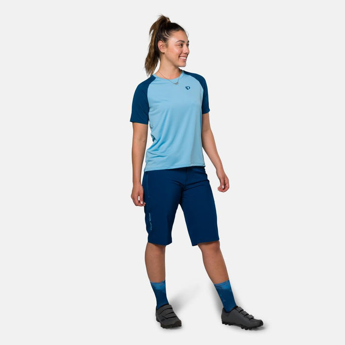 color:AIR BLUE||view:SKU Image On Body||gender:Women||seo:W SUMMIT SS JRSY