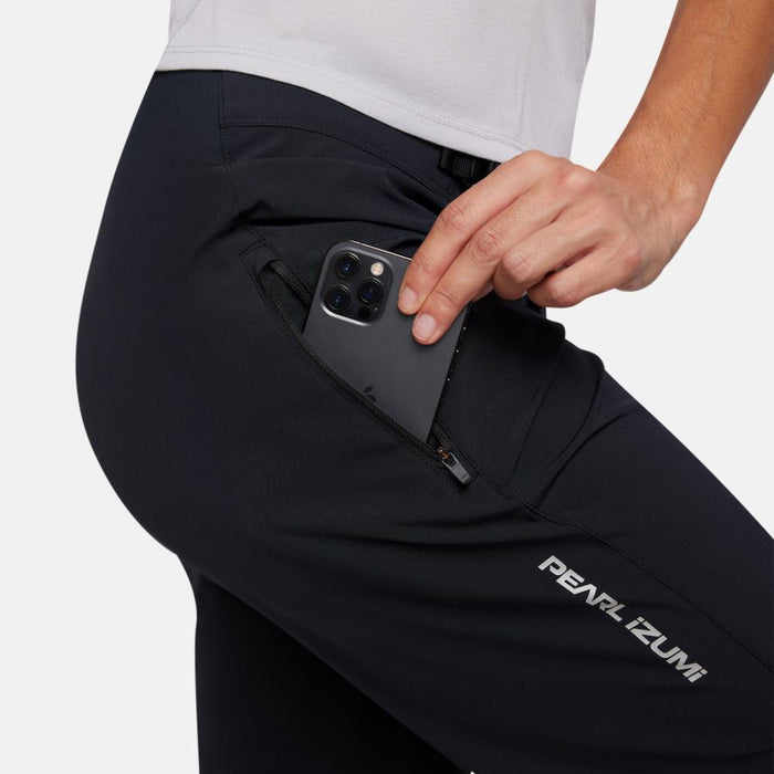 color:BLACK||view:SKU Image Detail||gender:Women||seo:W SUMMIT SHORT W/ LINER
